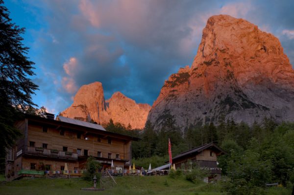 Goldener Fels am Hans Berger Haus