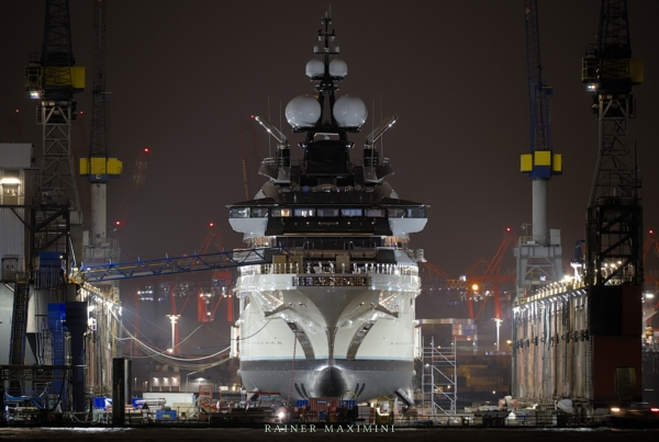 Hamburg: Luxus-Yacht Nord im Dock 10